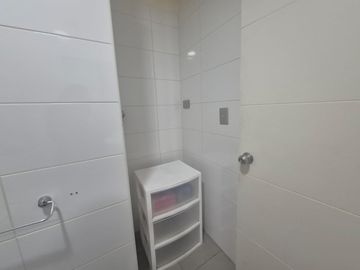 ARRIENDO DEPARTAMENTO 1HAB 1BA 1 EST LA FLORIDA