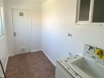 VENTA CASA 2 PISOS EN SECTOR PARQUE FUNDADORES