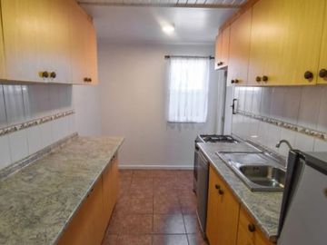 VENTA CASA 2 PISOS EN SECTOR PARQUE FUNDADORES