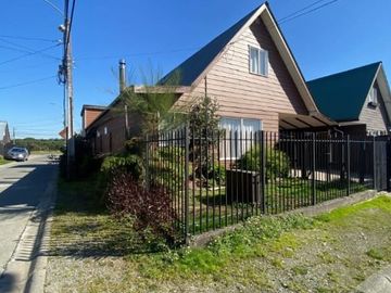 VENTA CASA 2 PISOS EN SECTOR PARQUE FUNDADORES