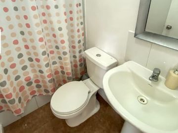 VENTA CASA 2 PISOS EN SECTOR PARQUE FUNDADORES
