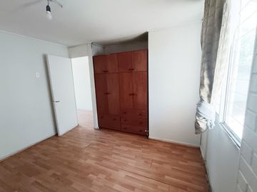 VENDO CASA DE UN PISO 2 HABITACIONES  UN BAÑO LINDO PATIO