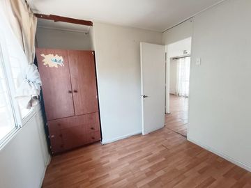 VENDO CASA DE UN PISO 2 HABITACIONES  UN BAÑO LINDO PATIO