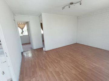 VENDO CASA DE UN PISO 2 HABITACIONES  UN BAÑO LINDO PATIO