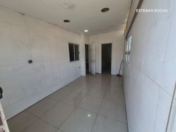 ARRIENDO CASA ESQUINA QUILICURA 4DORMITORIOS 2BAÑOS ,LOCAL