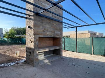Casa en Venta - Bº Privado La Quebrada - Luján