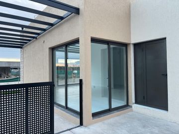 Casa en Venta - Bº La Quebrada - Lujan