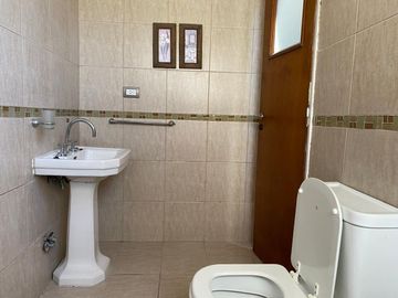 CASA EN VENTA 3 DORMITORIOS  ALBERDI