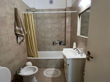 Venta departamento 3 amb c/balcon, frente Palermo