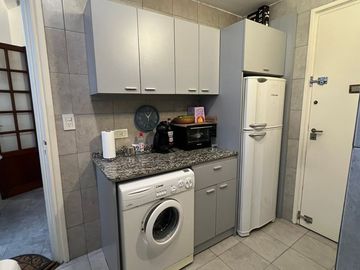 Venta departamento 3 amb c/balcon, frente Palermo