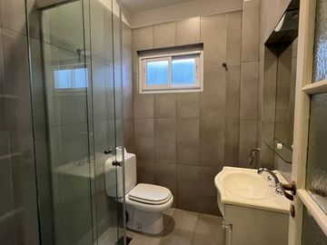 Venta departamento 3 amb c/balcon, frente Palermo