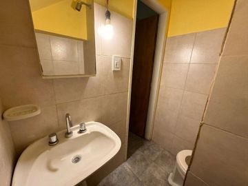 VENTA MONOAMBIENTE DIVISIBLE SIN EXPENSAS CASEROS