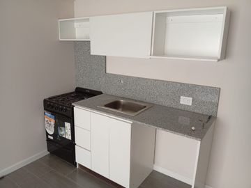 VENTA 3 AMBIENTES CABALLITO AL FRENTE SEMIPISO