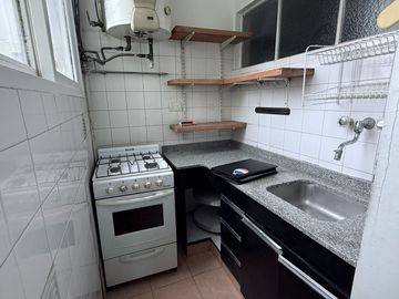 2 ambientes  lavadero independiente en San Telmo