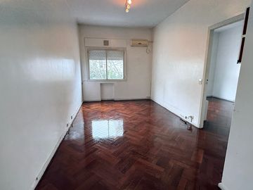 2 ambientes  lavadero independiente en San Telmo