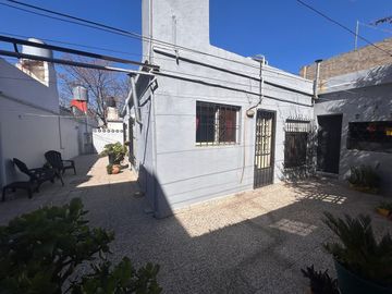 VENTA PH TIPO CASA 3 AMB LOMAS DE ZAMORA PATIO