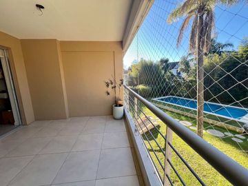 3 ambientes Punta Chica 2 Cocheras Pileta y balcon