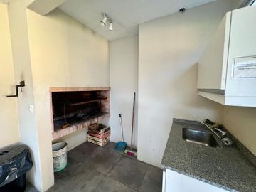 3 ambientes Punta Chica 2 Cocheras Pileta y balcon