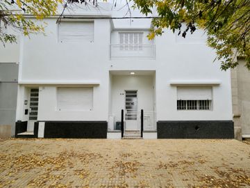 PH en VENTA, PB,  2 DORMITORIOS Y PATIO