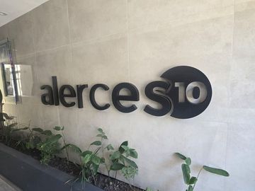 VENTA DEPTO 1 DORM CON BALCÓN EN B° ALBERDI