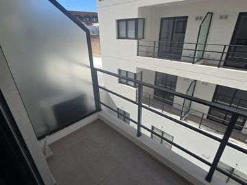 VENTA DEPTO 1 DORM CON BALCÓN EN B° ALBERDI