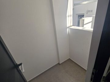 VENTA DEPTO 1 DORM CON BALCÓN EN B° ALBERDI