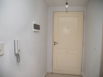 VENTA DEPARTAMENTO 2 AMB CABALLITO CON COCHERA