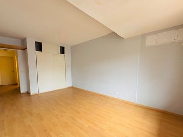 VENTA DUPLEX 3 AMB CON COCH Y JARDIN EN BOULOGNE