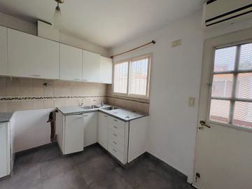 VENTA DUPLEX 3 AMB CON COCH Y JARDIN EN BOULOGNE