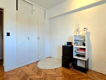 DPTO VENTA 3 AMB, balcon COCHERA EXC UBICACION