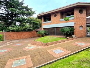 CHALET 5 AMB PISCINA  MAS PH 3 AMB  LOTE PROPIO
