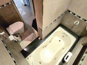 CHALET 5 AMB PISCINA  MAS PH 3 AMB  LOTE PROPIO