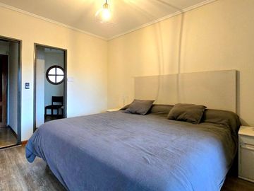 CASA CHALET 5 AMB. PISCINA SAUNA JACUZZI COCHERA