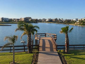 LOTE INTERNO EN VENTA EN LAGOS DE CANNING