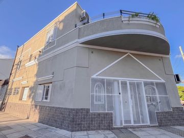 Venta casa 5 amb Liniers Jardin Cochera Estrenar