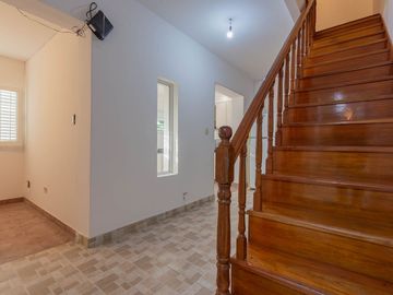 Venta casa 5 amb Liniers Jardin Cochera Estrenar