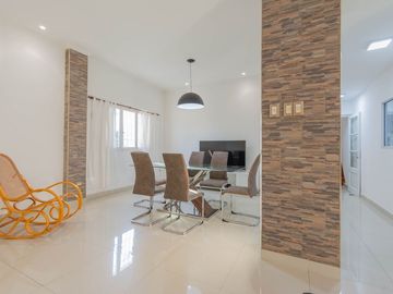 Venta casa 5 amb Liniers Jardin Cochera Estrenar