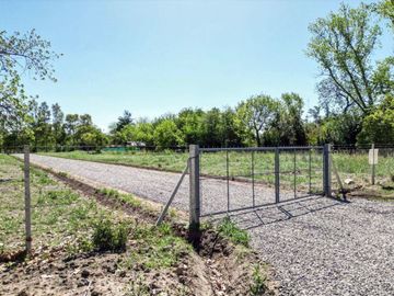Venta Terreno Barrio Benteveo 304,88m2 Loma Verde