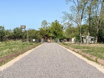 Venta Terreno Barrio Benteveo 304,88m2 Loma Verde