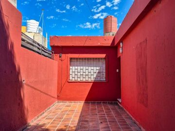 VENDO CASA 3 DORM. C/PILETA Bº CRISOL