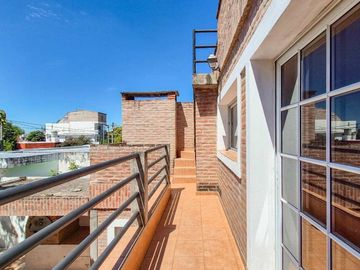 VENDO CASA 3 DORM. C/PILETA Bº CRISOL