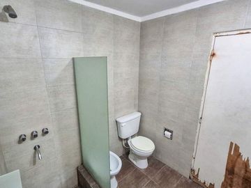 VENDO CASA 3 DORM. C/PILETA Bº CRISOL