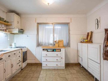 Casa + Depto Multifamiliar - Venta - San Fernando