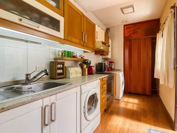 Venta 4 Amb con cochera S/ Exp. en FLORES NORTE