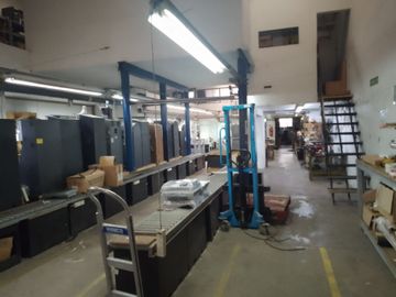 Alquiler Galpon zona oeste exelente acceso