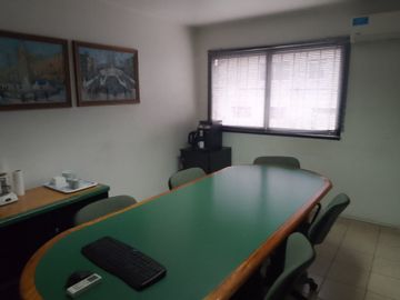 Alquiler Galpon zona oeste exelente acceso