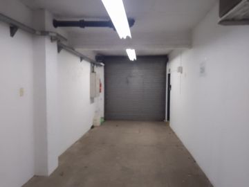 Alquiler Galpon zona oeste exelente acceso