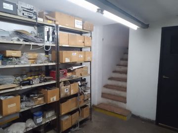 Alquiler Galpon zona oeste exelente acceso