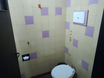 Alquiler Galpon zona oeste exelente acceso