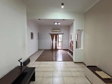 VENTA LOTE/VIVIENDA MULTIFAMILIAR TAPIALES CENTRO